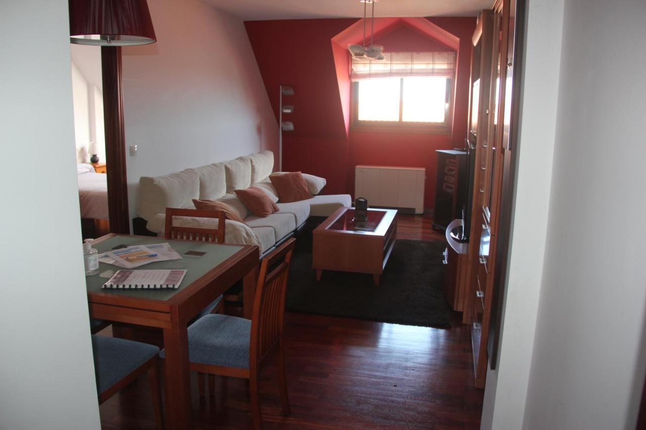 Piso Centrico En Mino. Apartment Exterior photo